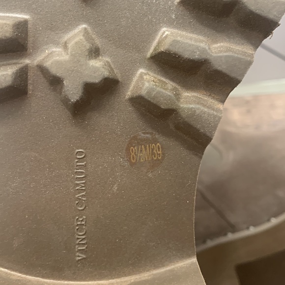 Vince Camuto brand New Boots - Picture 6 of 7